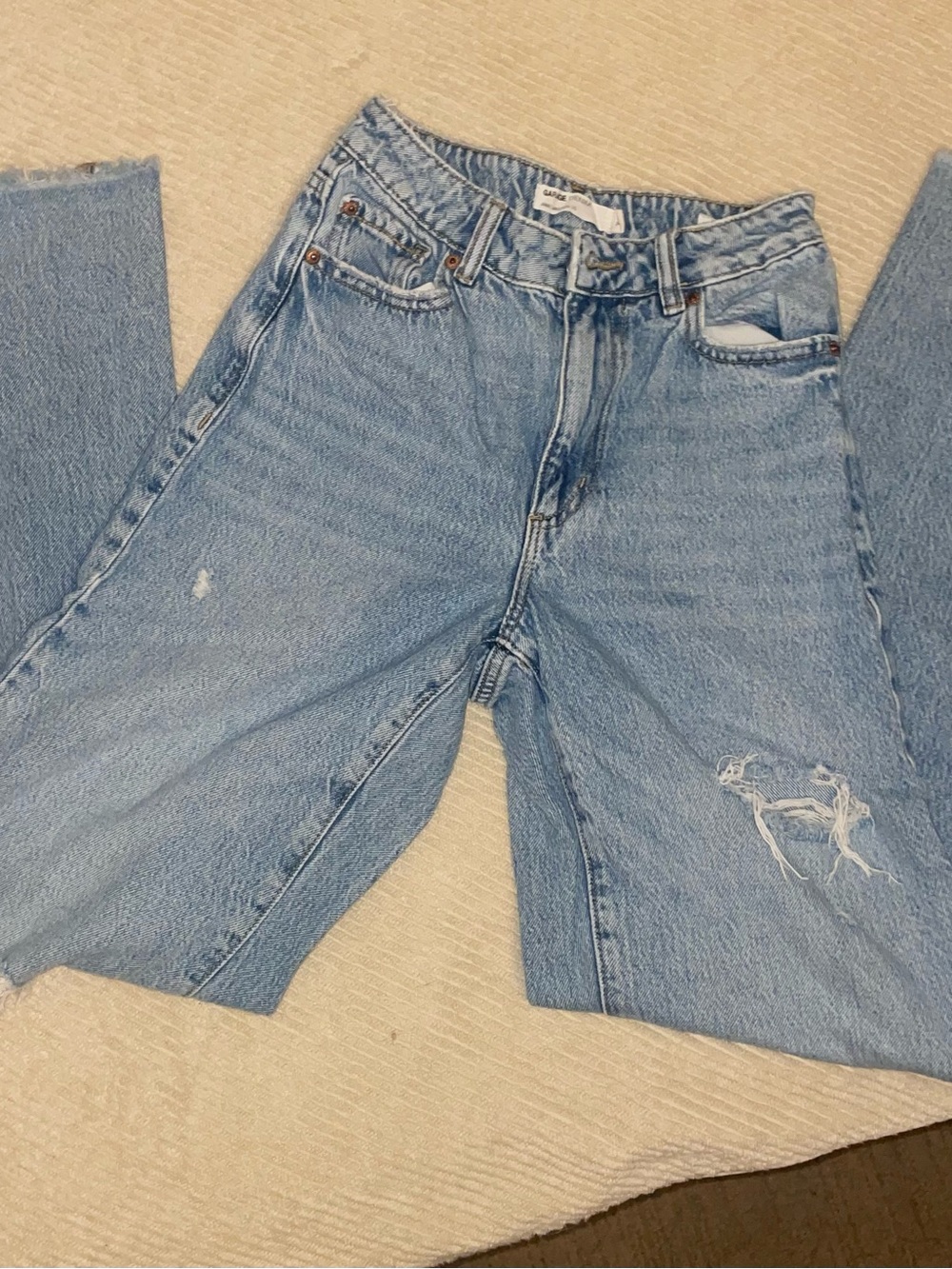 Garage Vintage Women's Light Blue Wide-Leg Distressed Jeans, size 0